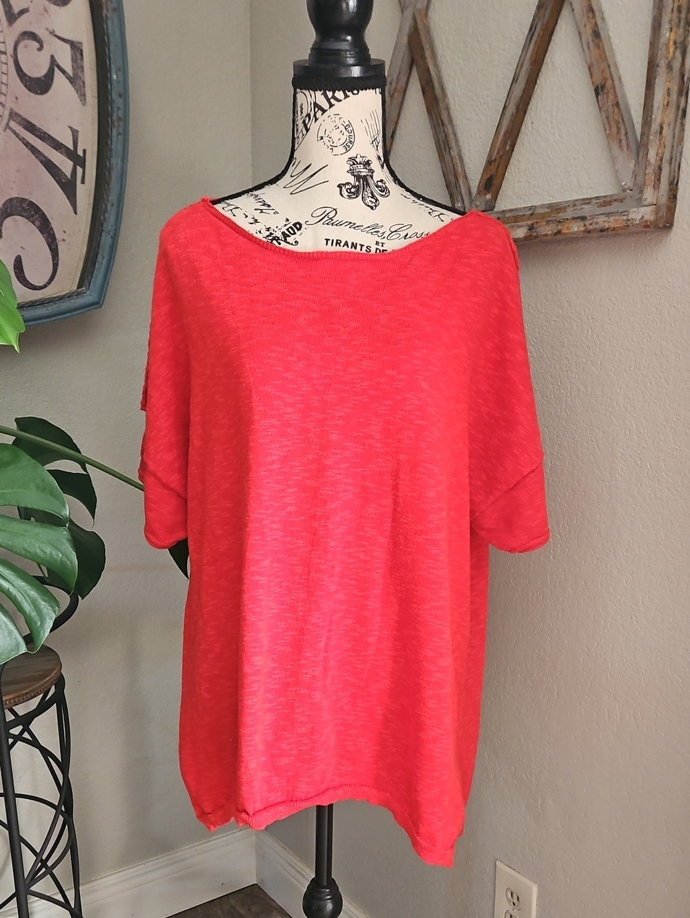 Women’s Lightweight Red Short-Sleeve Sweater Top Size Xl